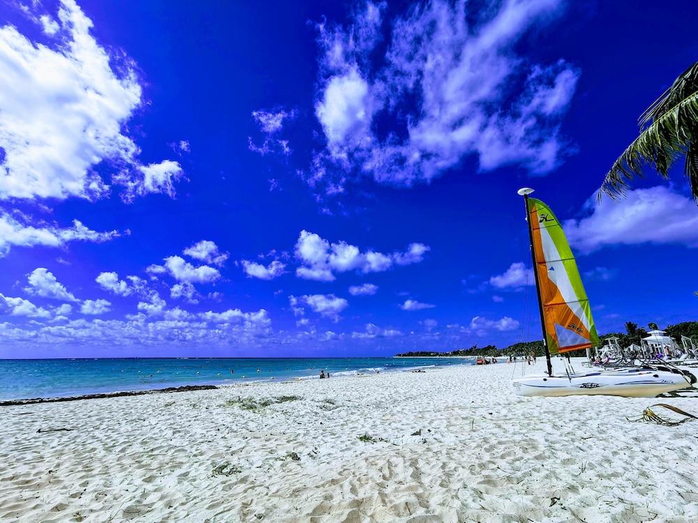 Hotel Sol Playa プレヤデルカーメン エクステリア 写真